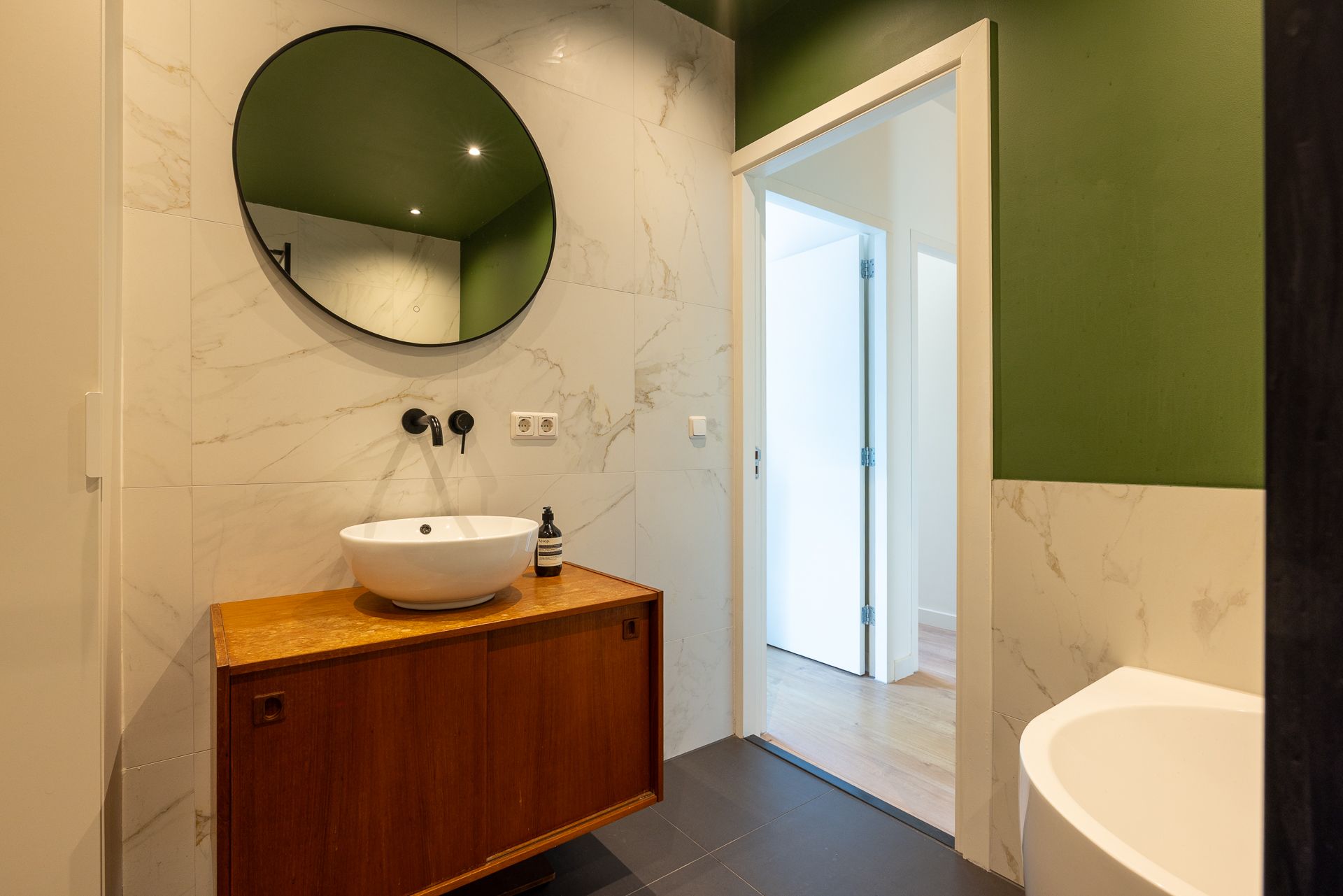 Photo 27 of Essenburgsingel 104-B