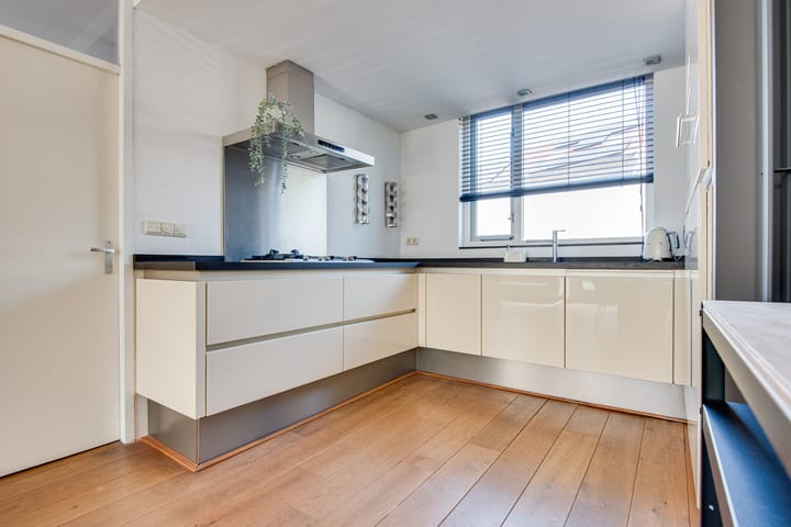 Foto 8 van Meester Happensoenlaan 9