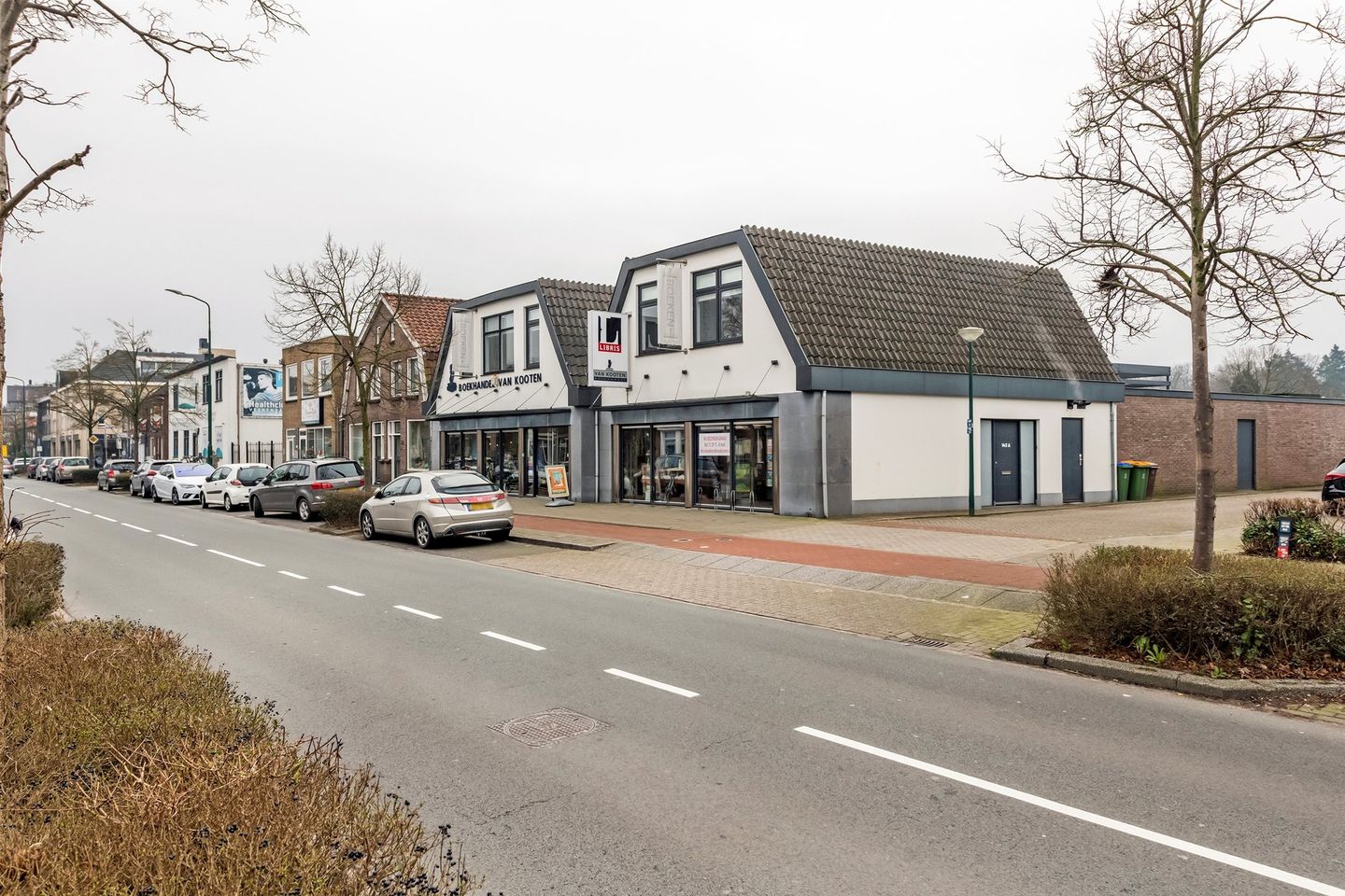 View photo 2 of Zandstraat 143