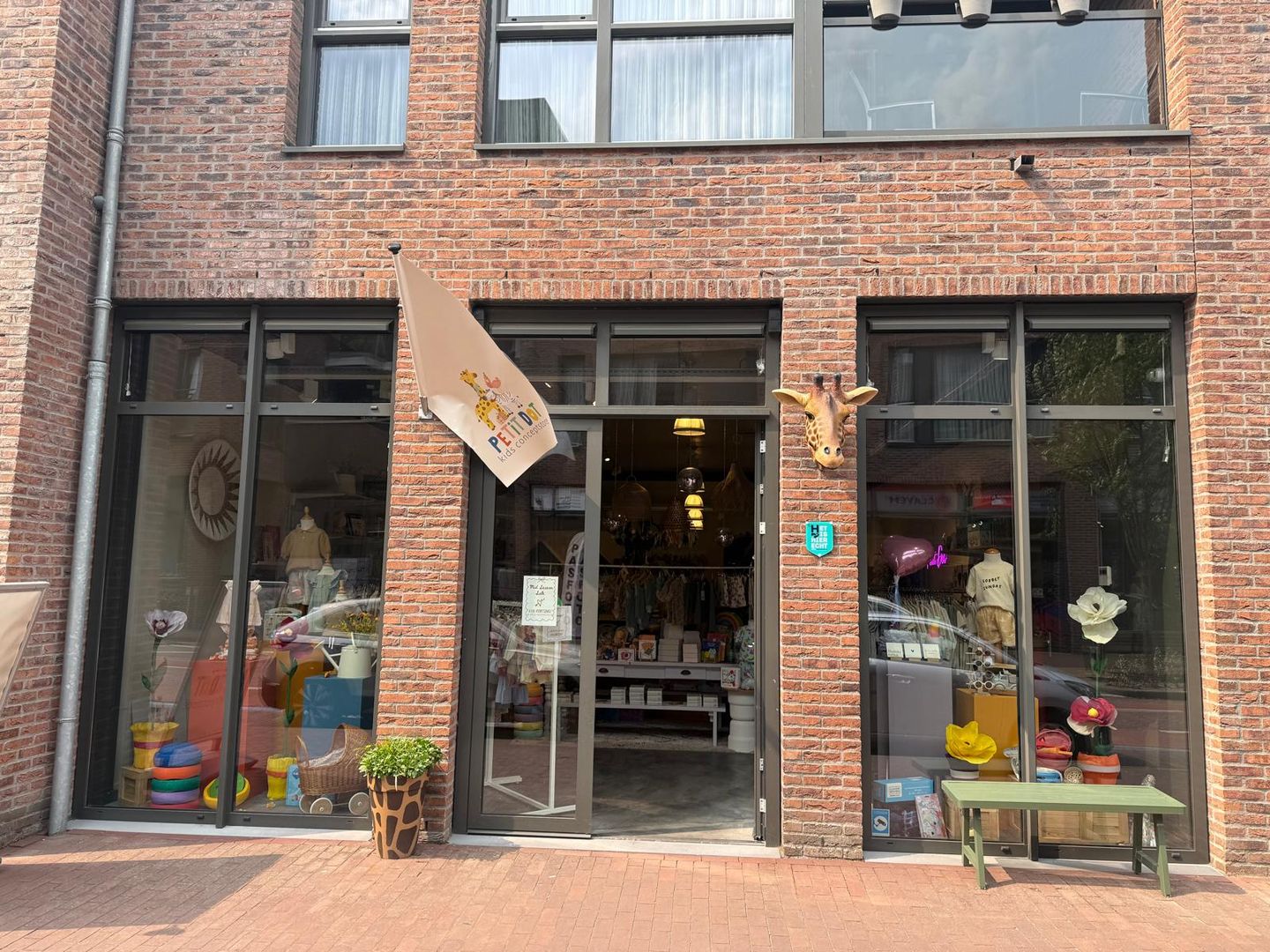 Bekijk foto 1 van Hilverstraat 40
