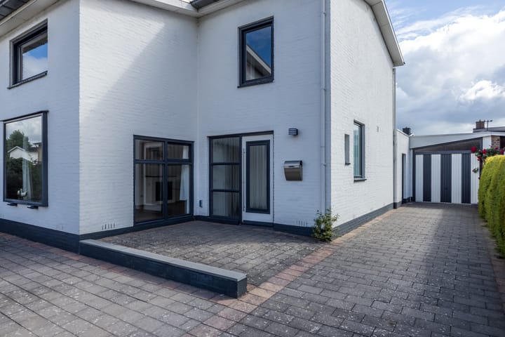 Foto 2 van Caldenbornstraat 9