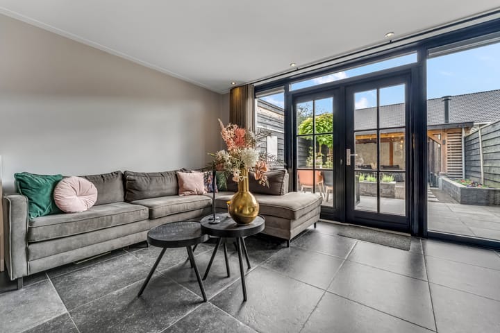 Foto 2 van Raperbeek 50