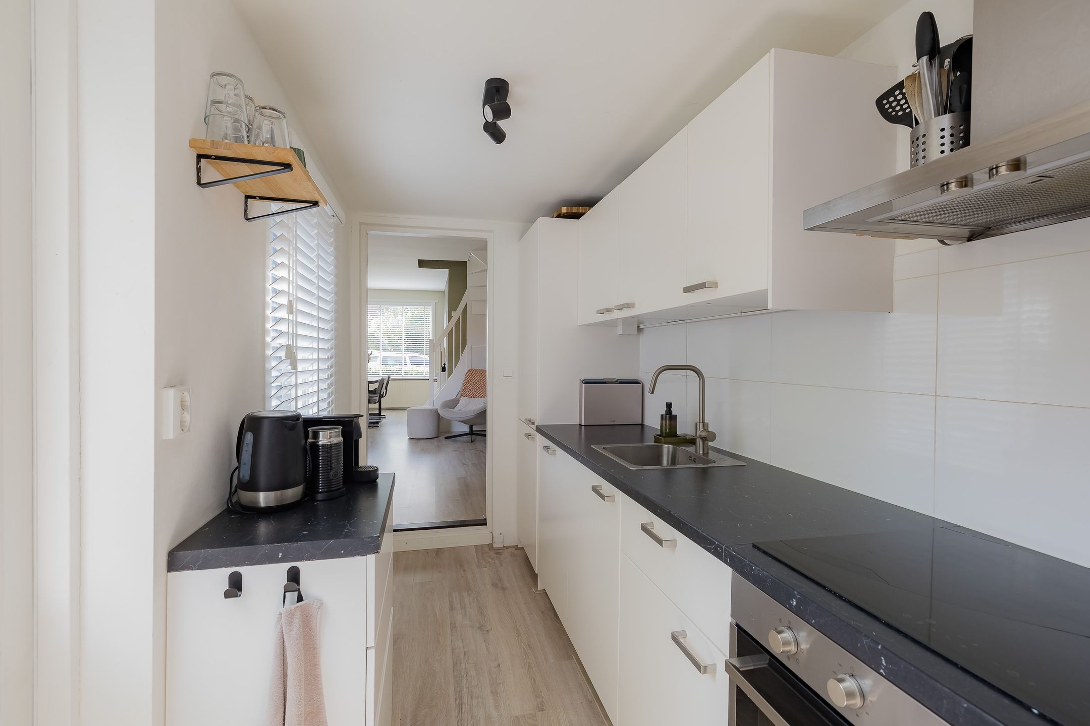 Foto 12 van De Langestraat 10