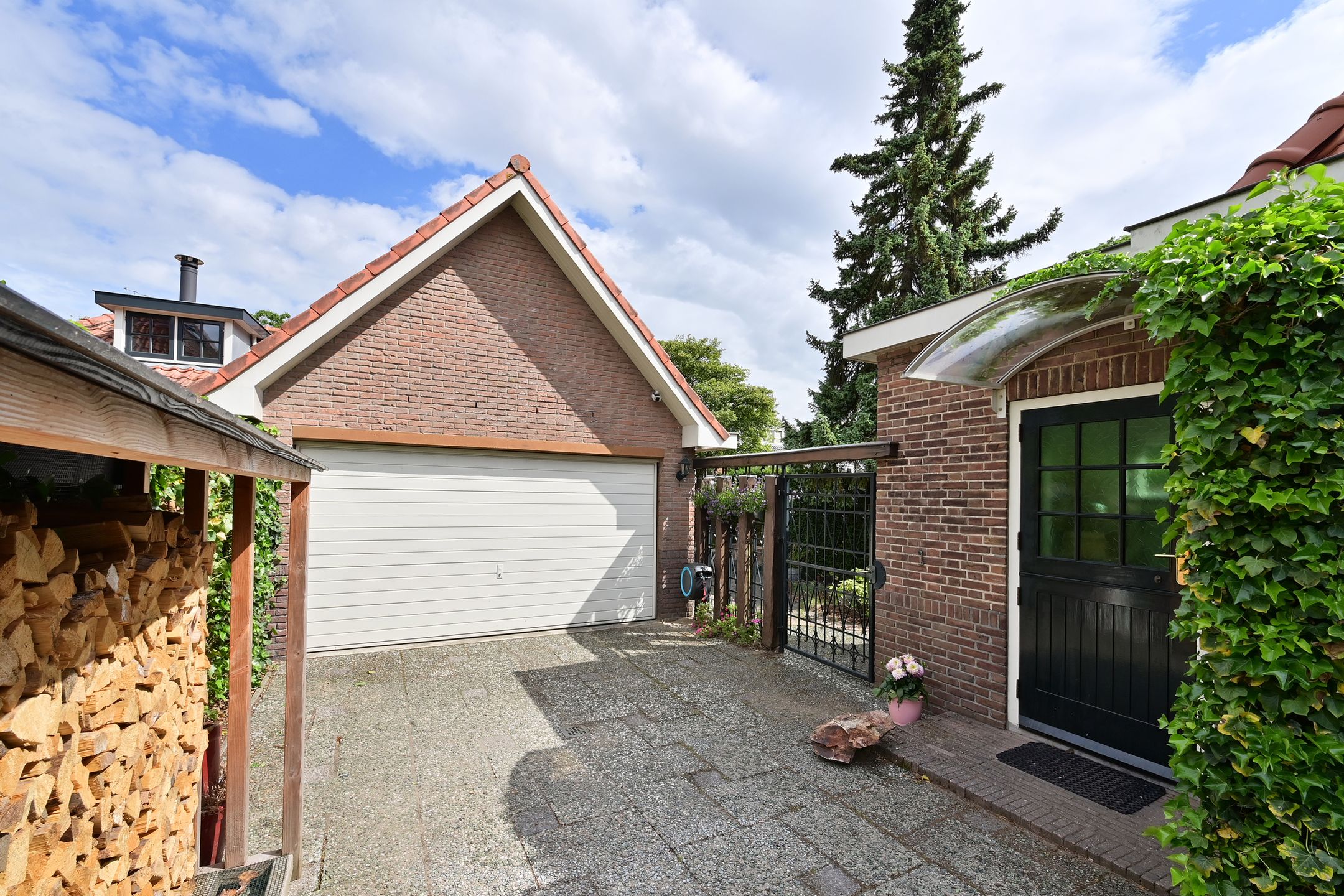 Foto 18 van Hooghuizenweg 14