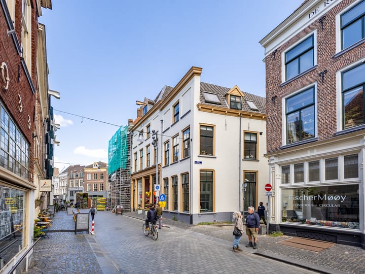 Photo 15 of Rodetorenstraat 11