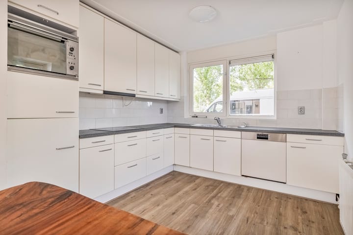 Photo 4 of Jan Palachstraat 36