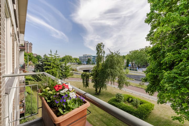 Photo 40 of Kaarderstraat 10