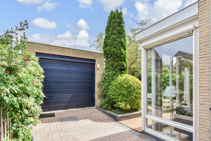 Foto 23 van Schiphollaan 17