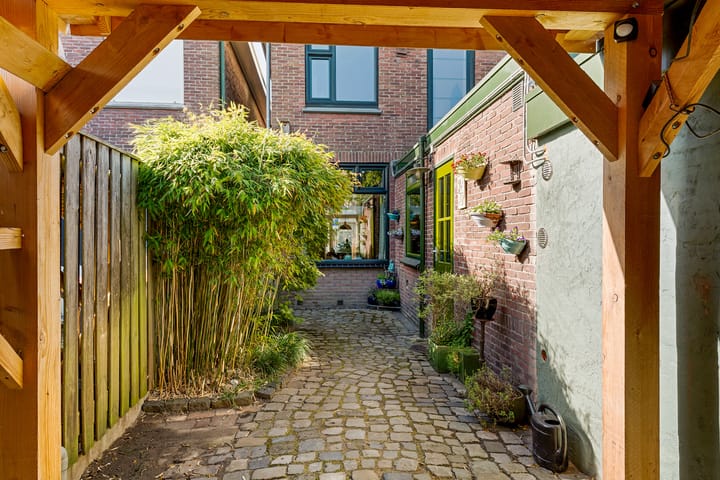 Foto 32 van Esstraat 97