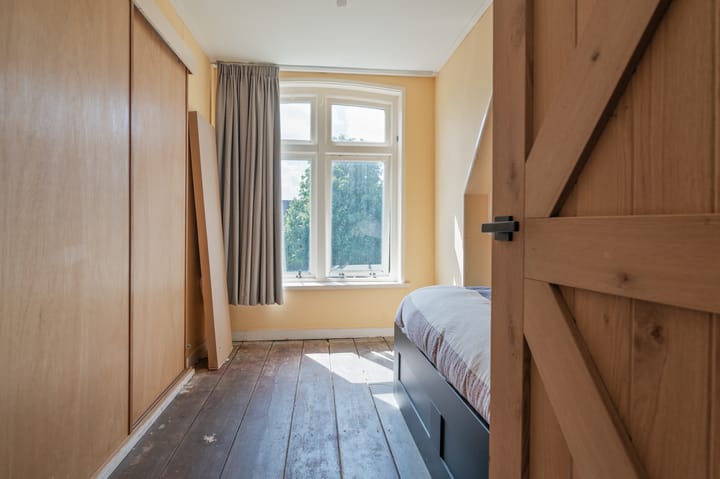 Foto 38 van Buorren 82