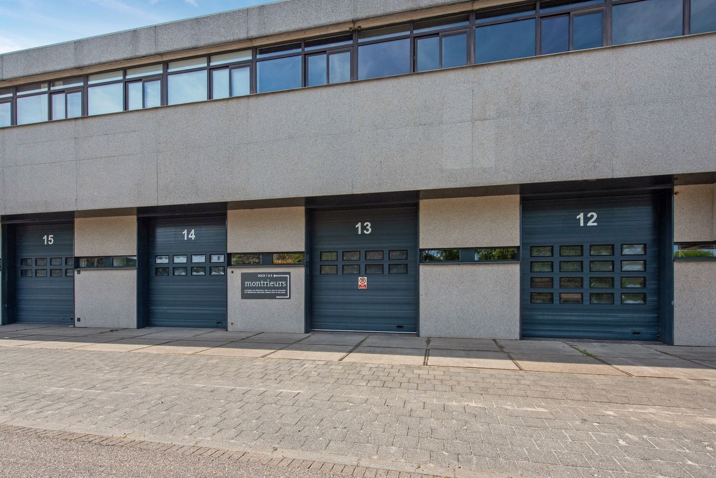 Bekijk foto 3 van Limpergstraat 8