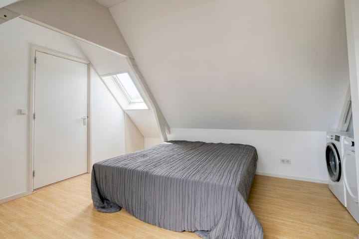 Foto 8 van Ubbo Emmiusstraat 29