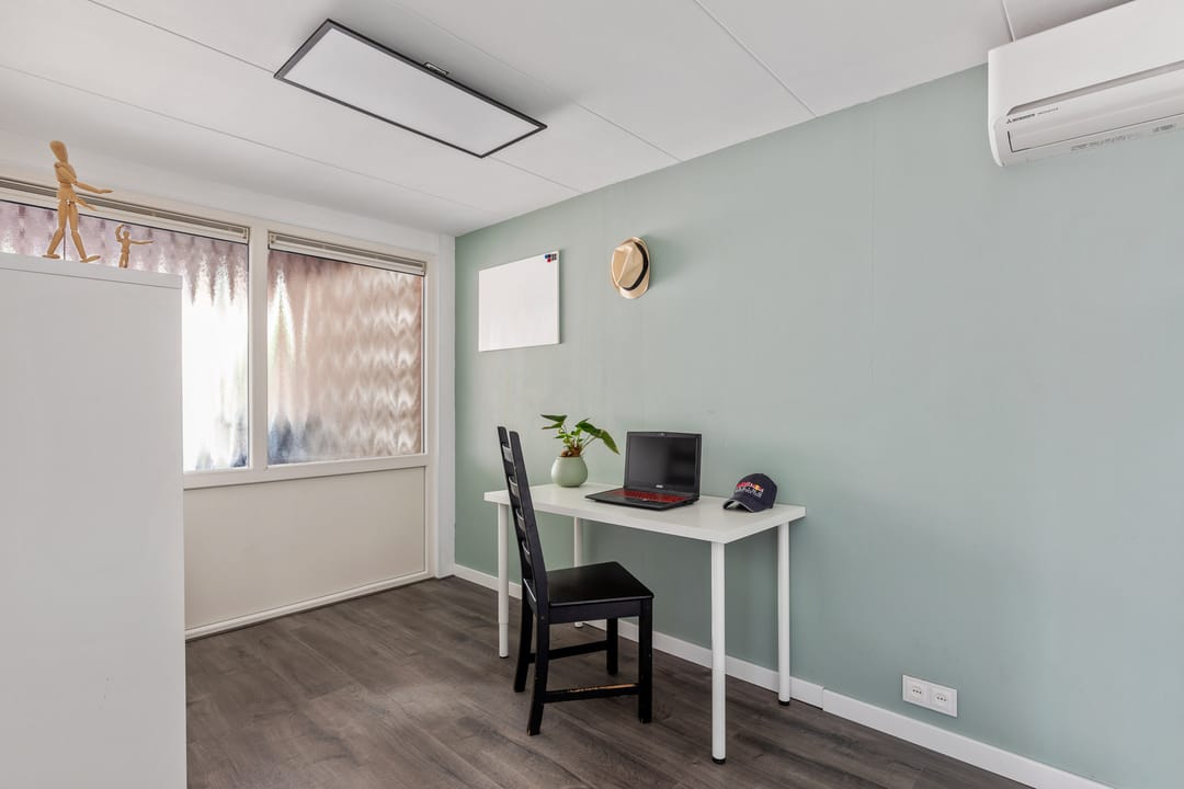 Photo 8 of Kamperfoeliestraat 29