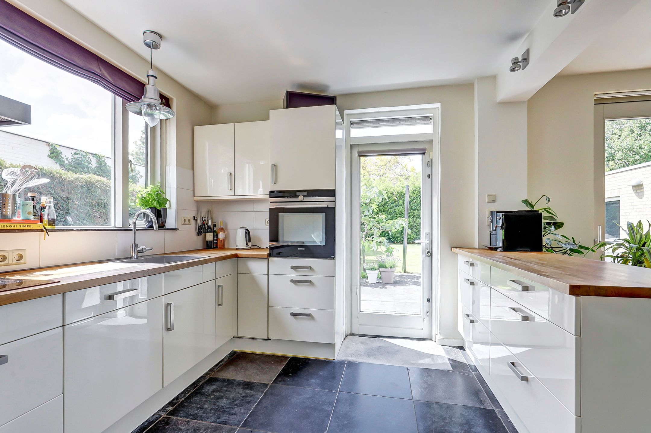 Photo 3 of Brahmsstraat 4