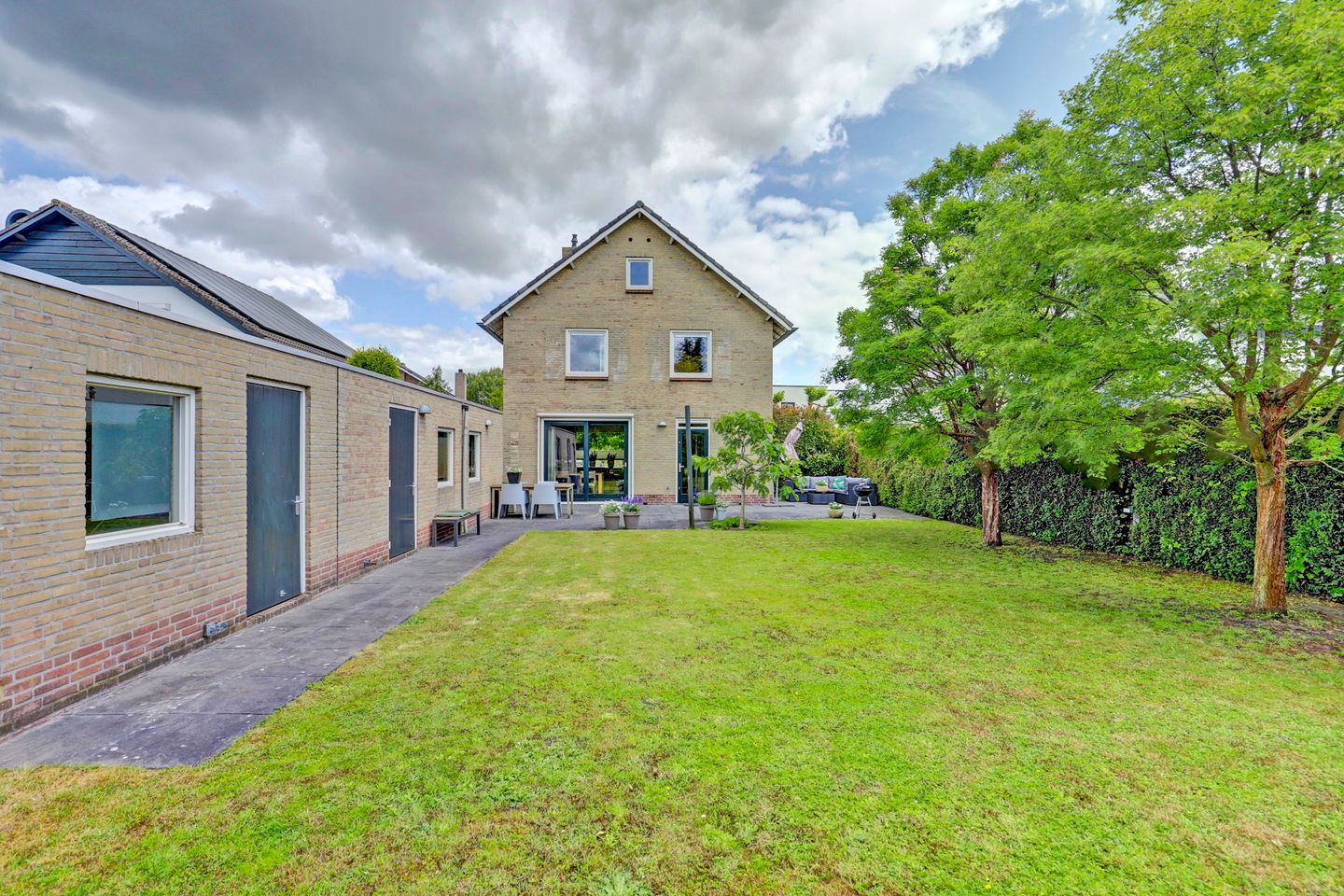 Photo 4 of Brahmsstraat 4