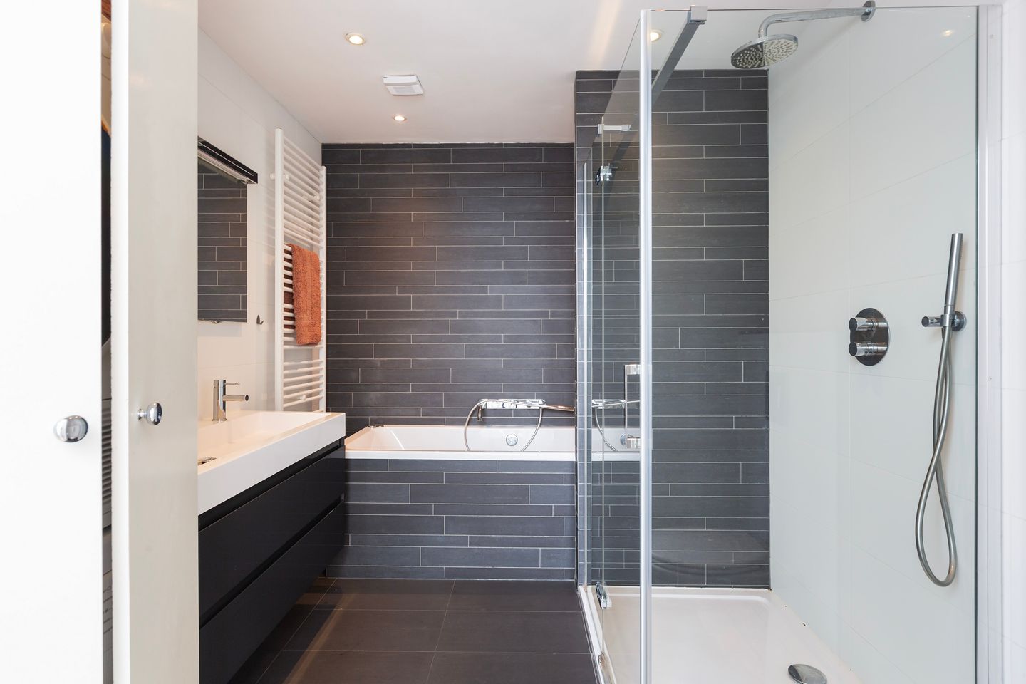 Foto 25 van Schieveenstraat 49-A