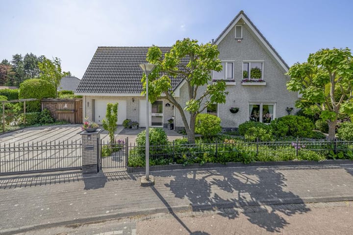 Foto 1 van Preludestraat 6