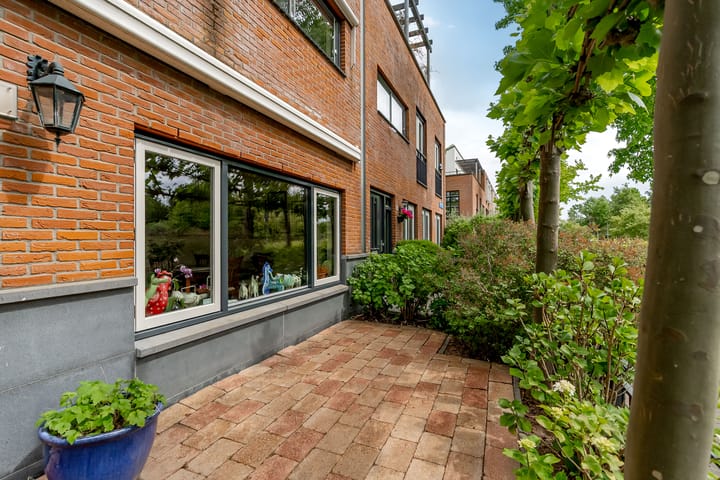 Foto 42 van Giacomettistraat 11