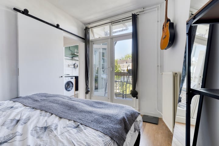 Foto 18 van Spaarndammerstraat 18-D