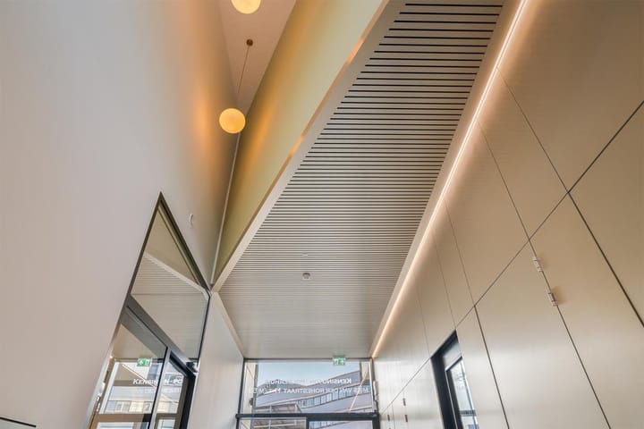 Photo 5 of Mies van der Rohestraat 29