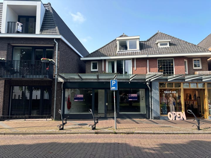 Raadhuisweg 12, Heiloo