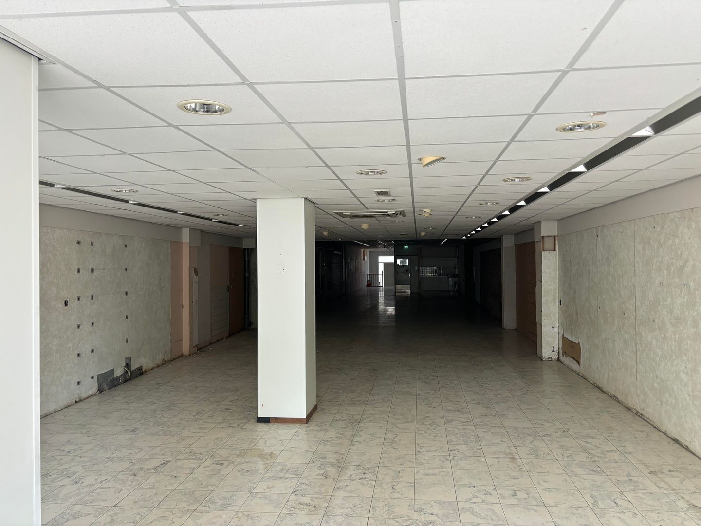 Bekijk foto 3 van Raadhuisweg 12