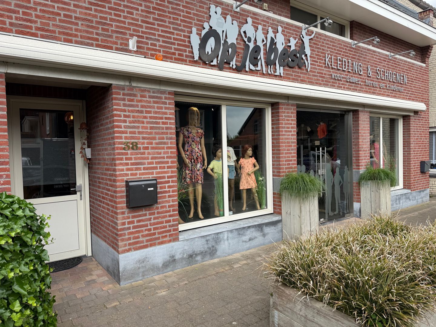 View photo 4 of Kerkstraat 36
