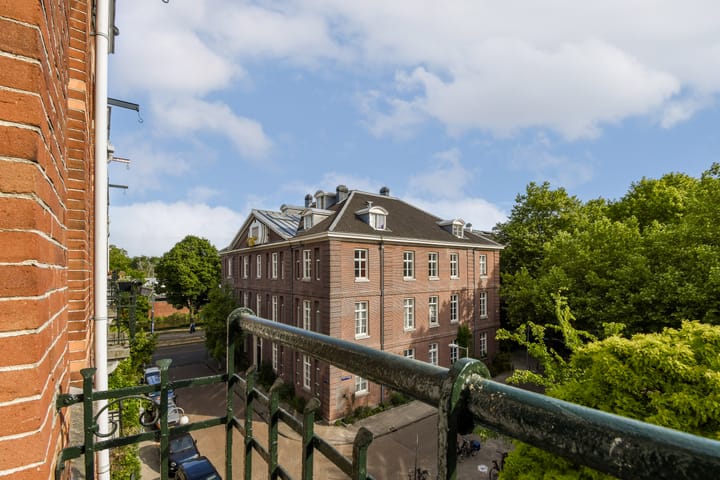 Photo 13 of Kazernestraat 10-C