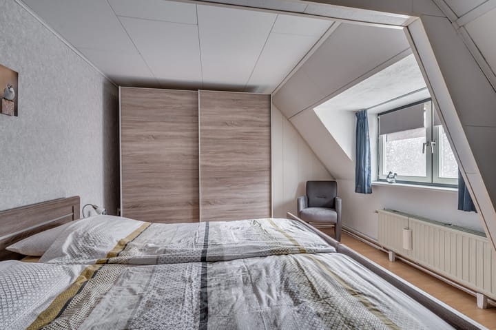 Foto 22 van van Laerstraat 28