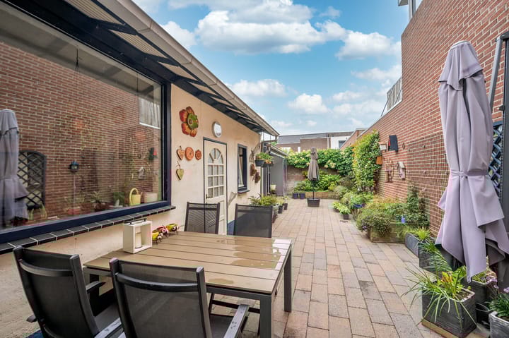 Foto 27 van van Laerstraat 28