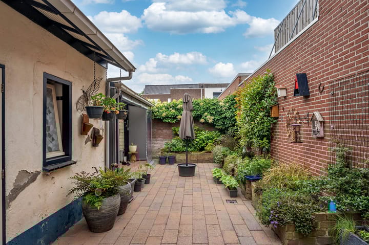 Foto 29 van van Laerstraat 28