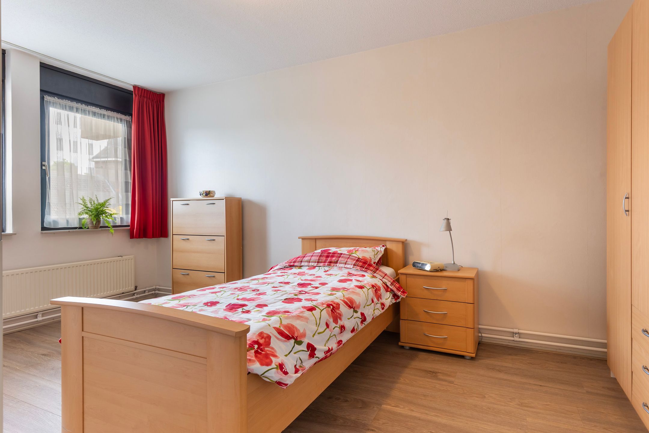 Foto 15 van Loolaan 8-H