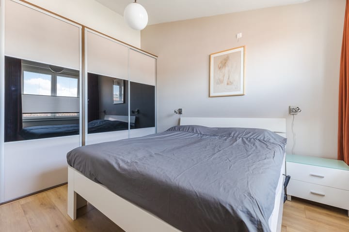 Photo 21 of Hooftstraat 137