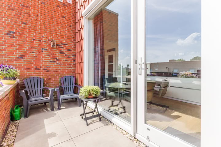 Photo 29 of Hooftstraat 137