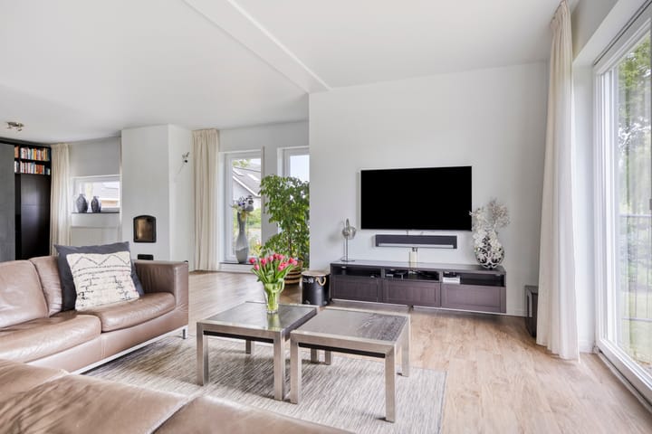 Photo 2 of Aurelia 74