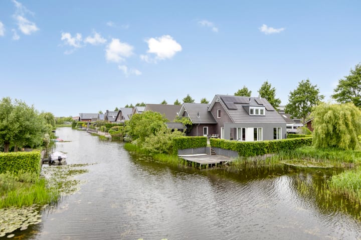 Photo 41 of Aurelia 74