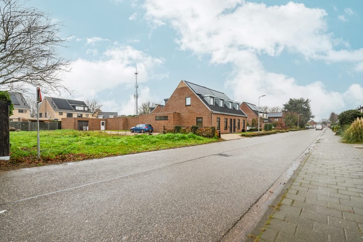 Photo 19 of Bredestraat (Bouwnr. 1)