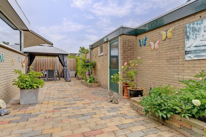 Foto 22 van Prinses Margrietlaan 105