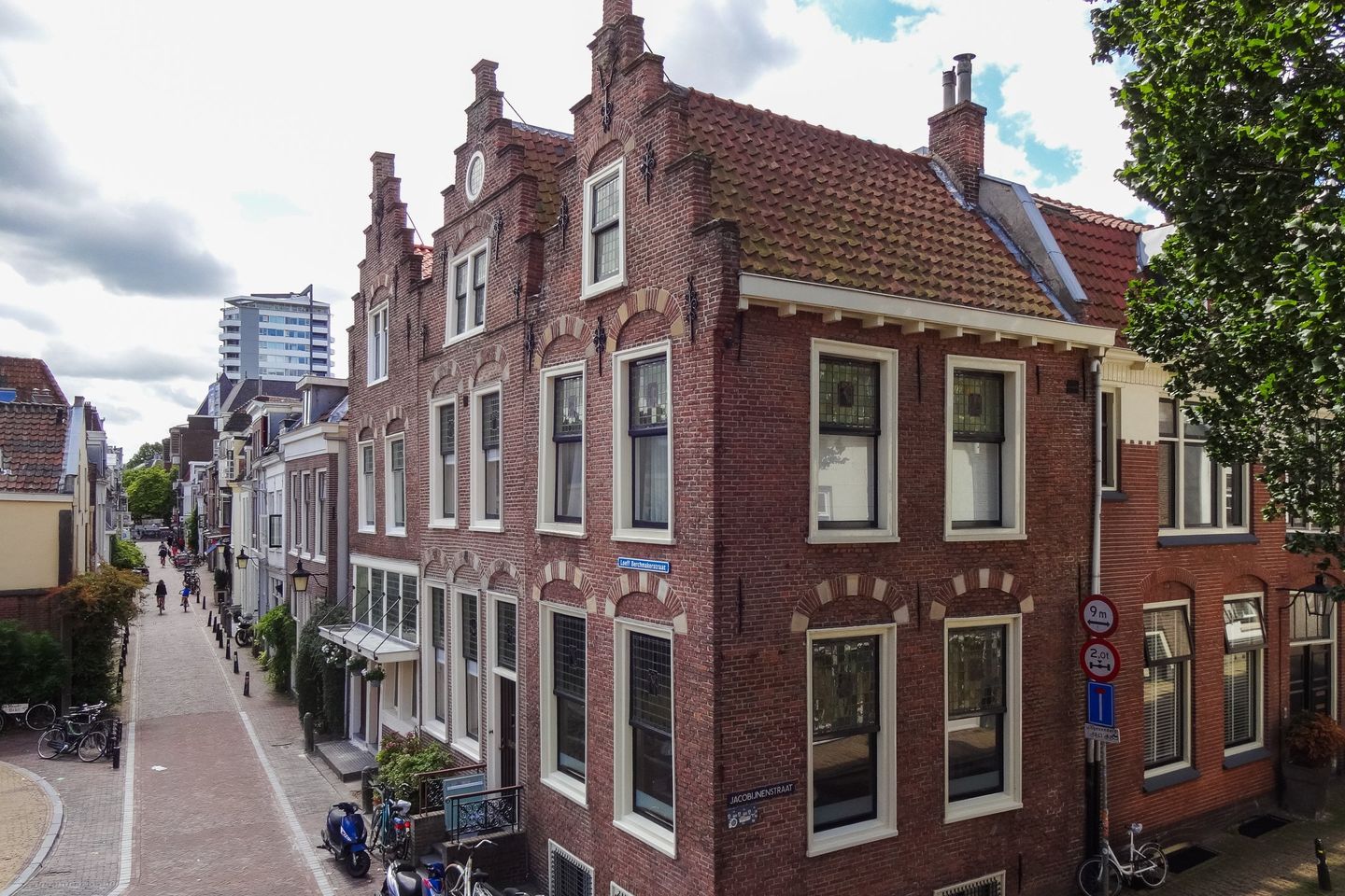 Photo 59 of Loeff Berchmakerstraat 48