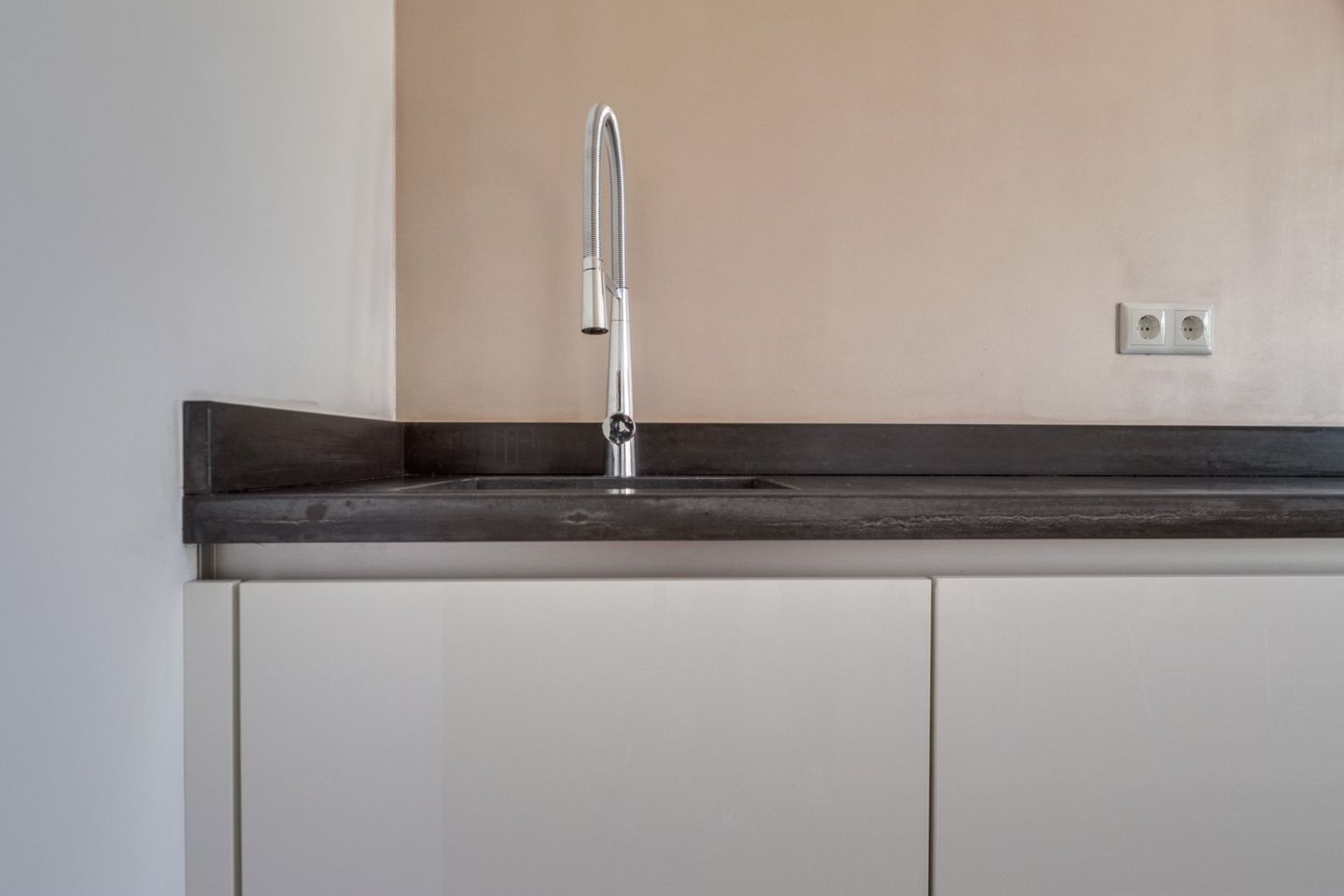 Photo 25 of Loeff Berchmakerstraat 48