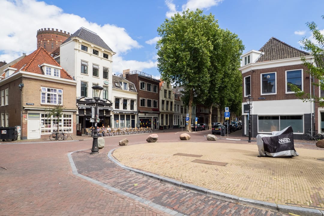 Photo 56 of Loeff Berchmakerstraat 48