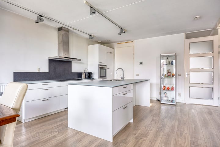 Foto 9 van Spoorlaan 44