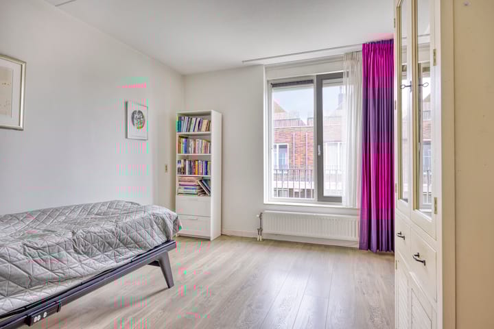 Foto 11 van Spoorlaan 44