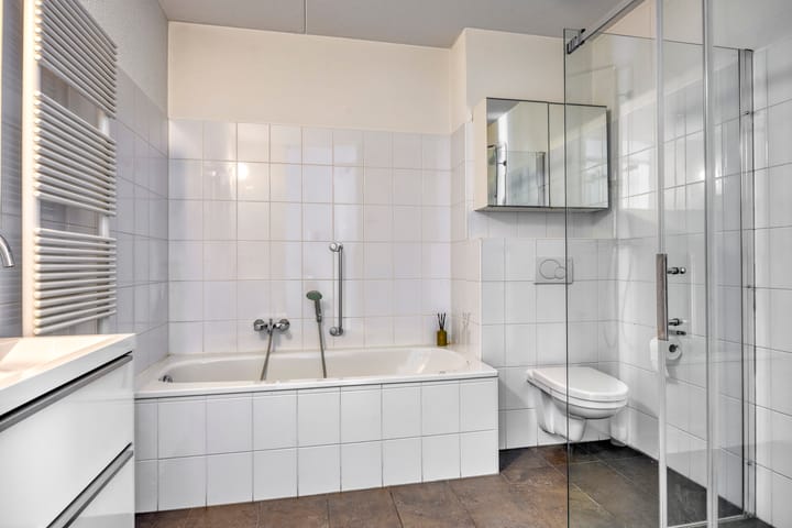 Foto 16 van Spoorlaan 44