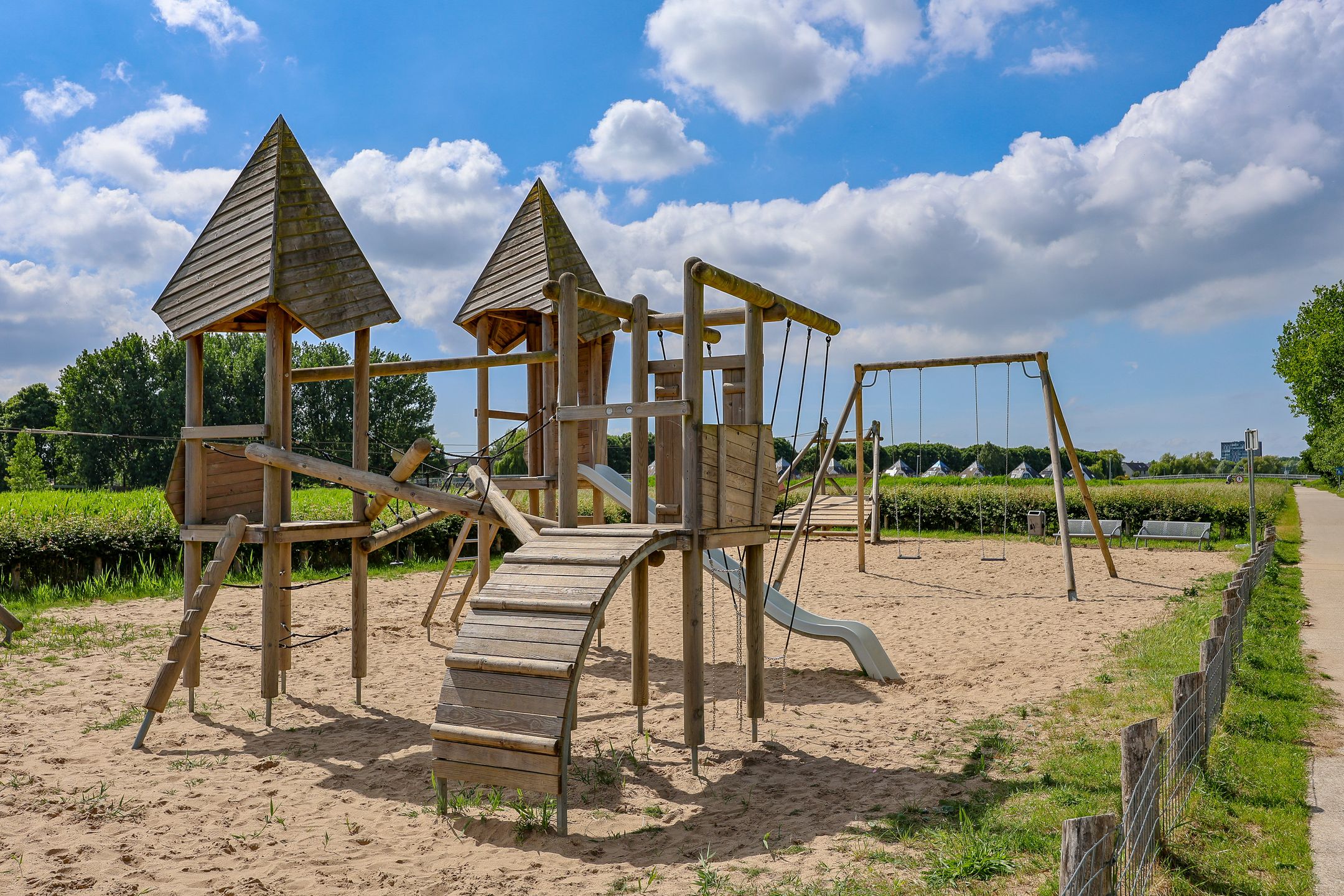 Foto 39 van Regenboogweg 81