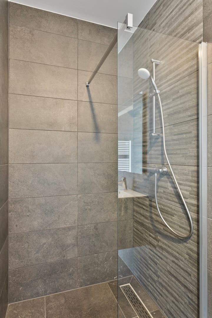 Photo 24 of Isabellastraat 46