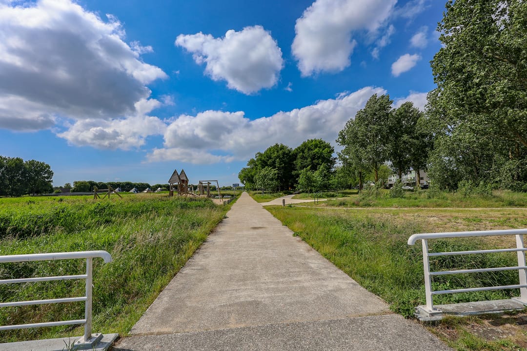 Foto 41 van Regenboogweg 81