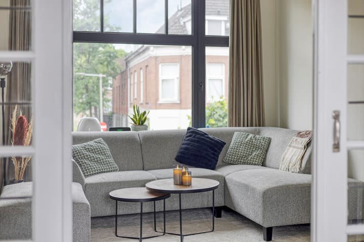 Photo 10 of Rosendaalsestraat 196