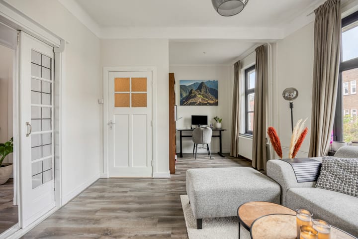 Photo 12 of Rosendaalsestraat 196