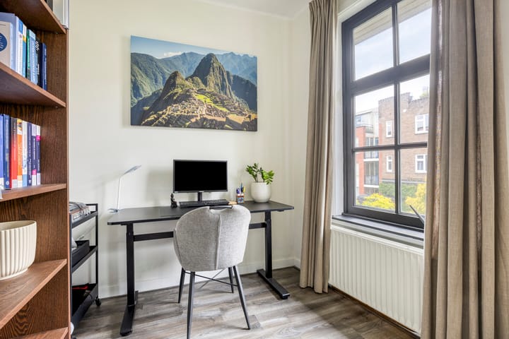 Photo 13 of Rosendaalsestraat 196